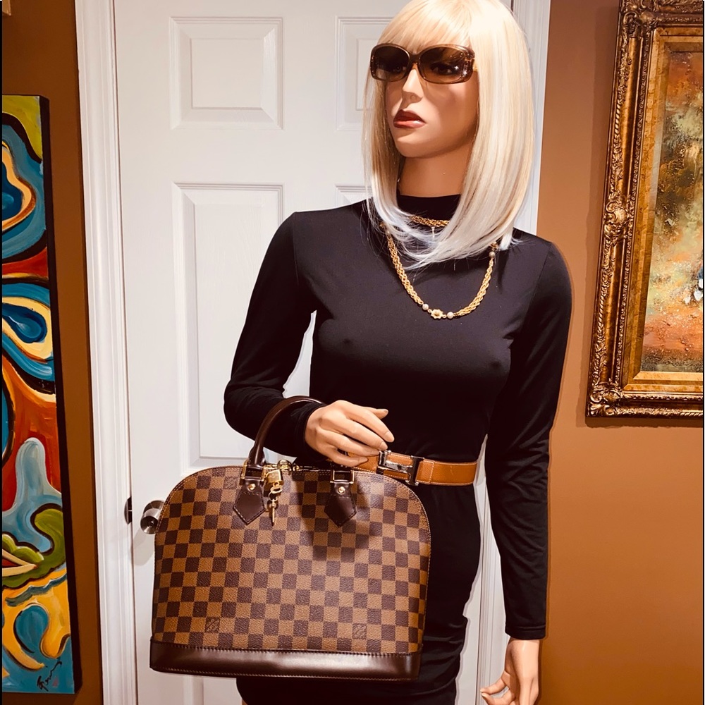 👜👜👜Authentic Louis Vuitton Alma PM Damier Ebene